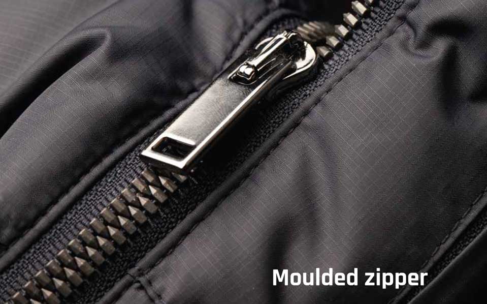 Moulded zipper